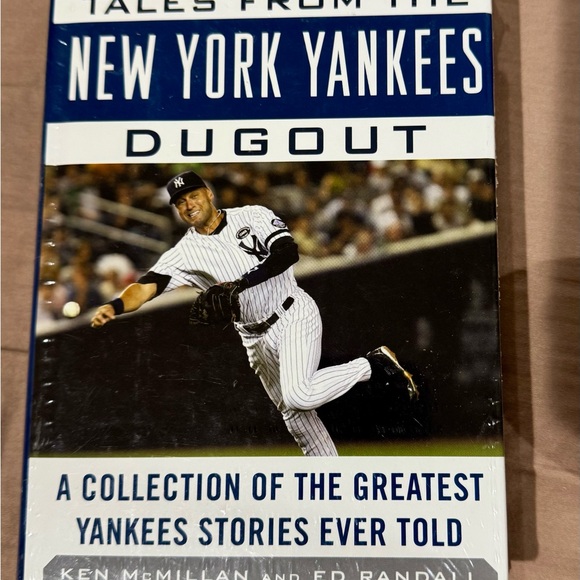 New York Yankees Memorabilia Lot Ltd Edition Baseball, Snoopy Pez, cards, flip - Picture 3 of 16